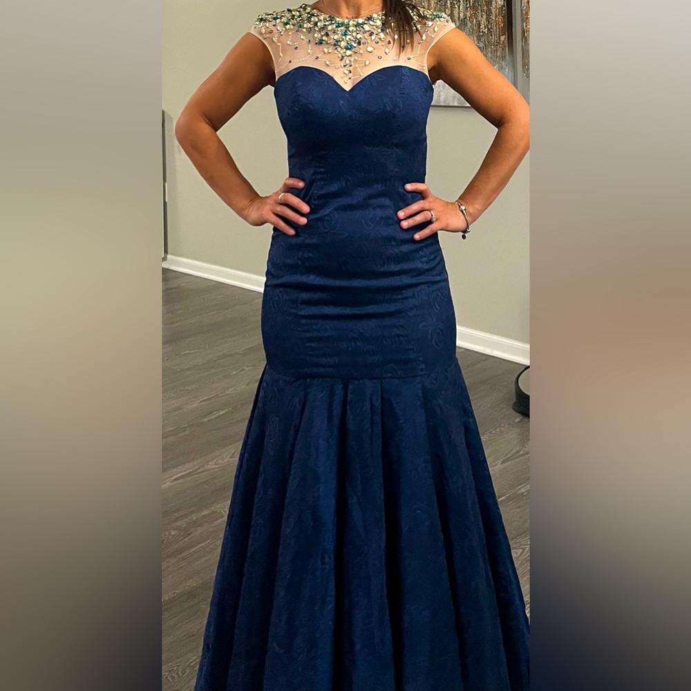 Formal Dress/ Evening Gown